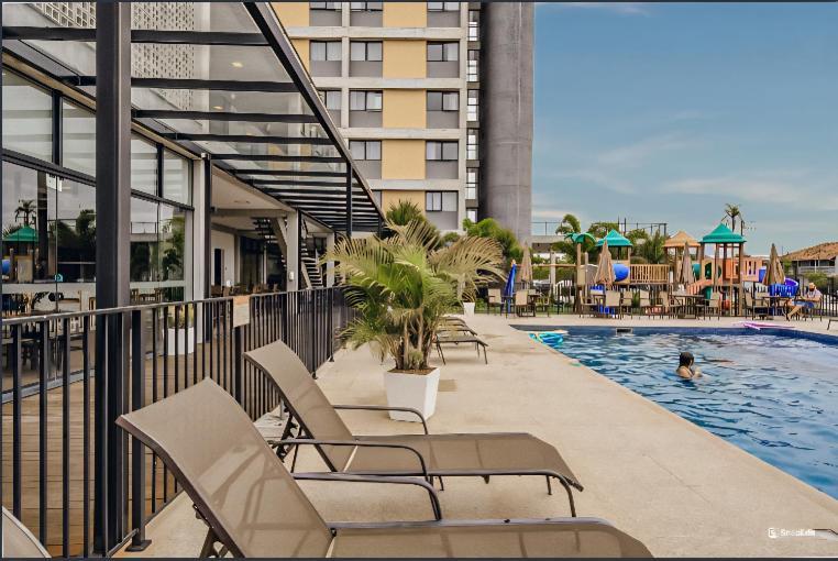 Quarto Hotel Beto Carrero Penha Penha  Kültér fotó